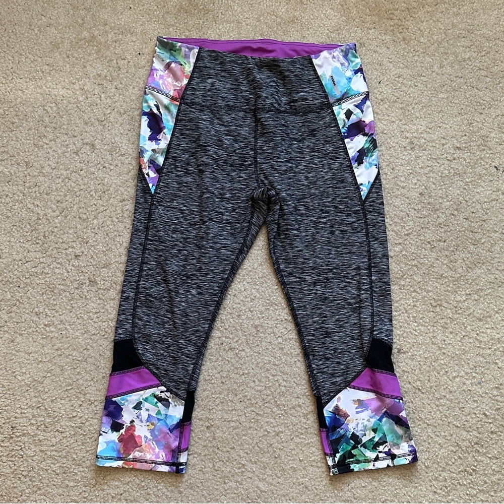Athletic leggings